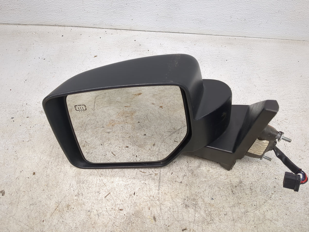 2007-2012 Jeep Patriot Driver Side View Mirror - Left Door Mirror OEM Used - Oemusedautoparts1.com