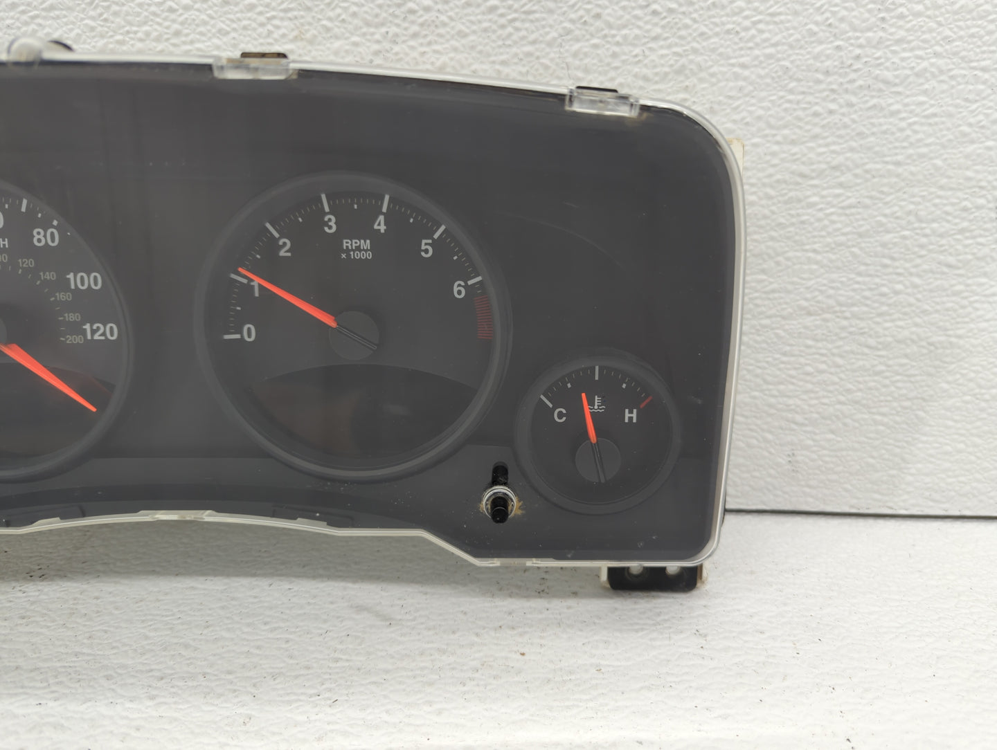 2011-2012 Jeep Patriot Instrument Cluster Speedometer Gauges P/N:68080401AE, 68080402AE Miles: Fits Fits 2011 2012 OEM Used 