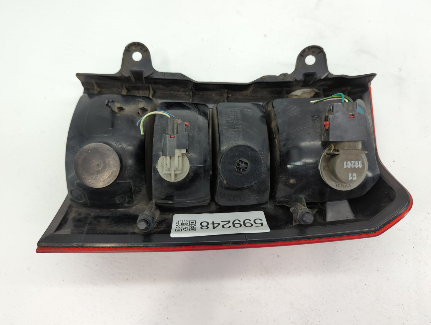 2008-2017 Jeep Patriot Tail Light Assembly Passenger Right OEM P/N:320341 Fits OEM Used Auto Parts - Oemusedautoparts1.com