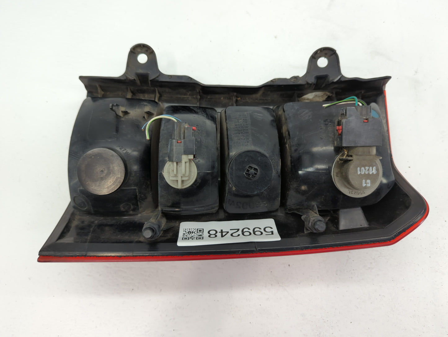 2008-2017 Jeep Patriot Tail Light Assembly Passenger Right OEM P/N:320341 Fits OEM Used Auto Parts - Oemusedautoparts1.com