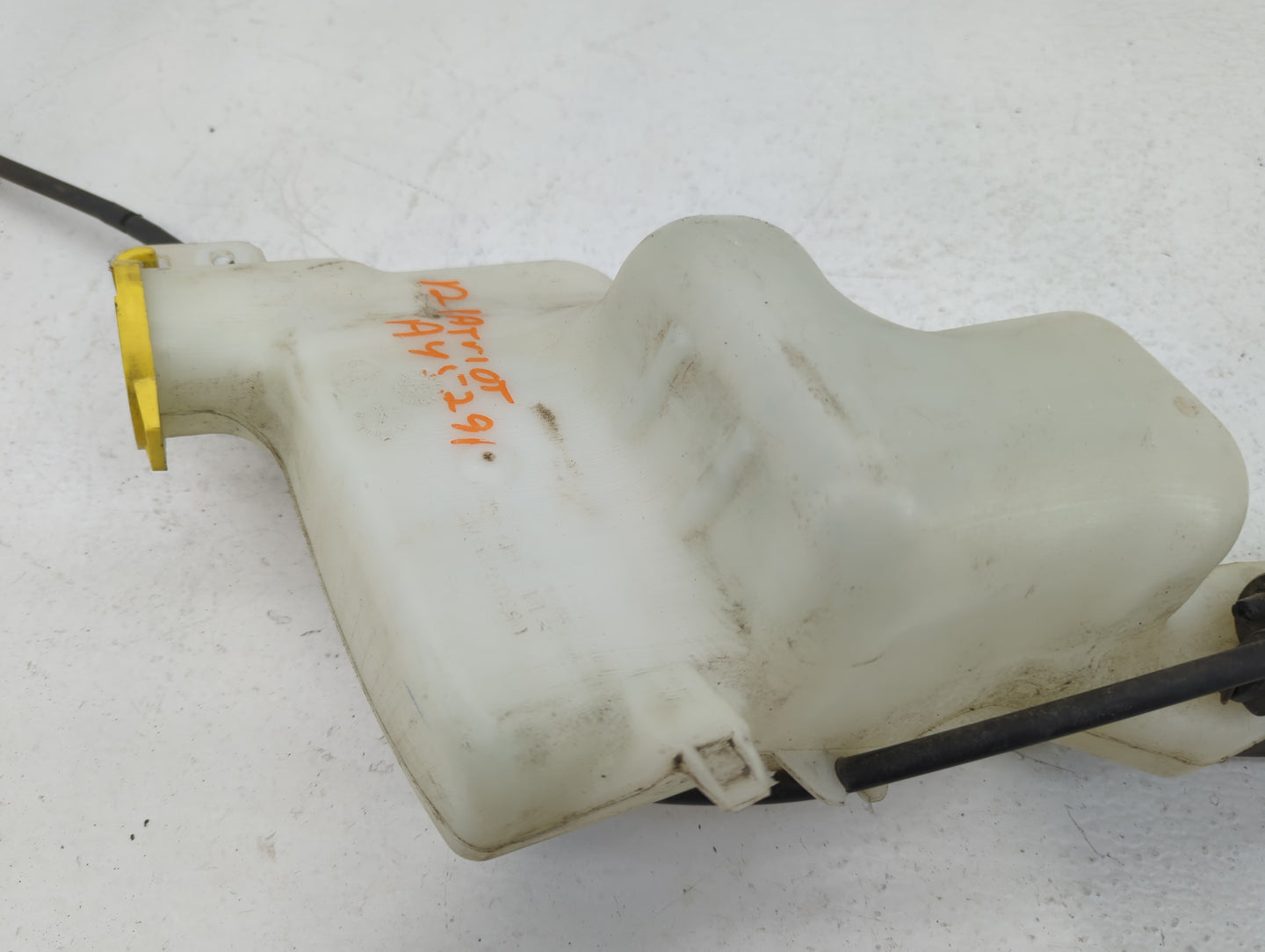 2007-2017 Jeep Patriot Windshield Washer Fluid Reservoir Bottle Oem - Oemusedautoparts1.com