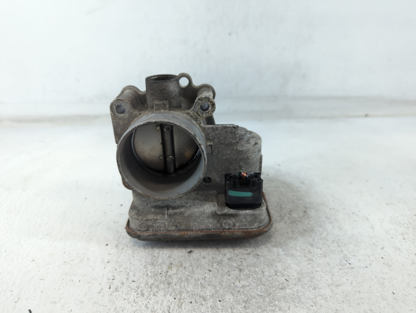 2007-2017 Jeep Patriot Throttle Body Fits Fits 2007 2008 2009 2010 2011 2012 2013 2014 2015 2016 2017 2018 OEM Used Auto Par