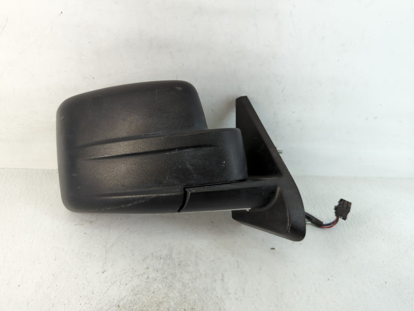 2007-2012 Jeep Patriot Passenger Side View Mirror - Right Door Mirror OEM Used - Oemusedautoparts1.com