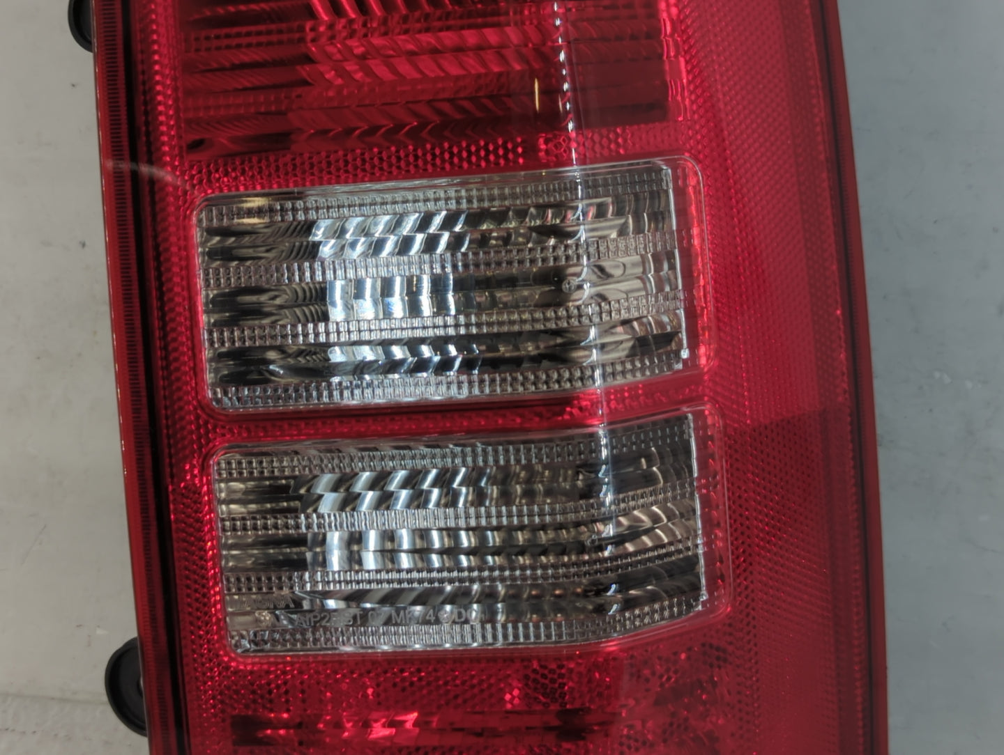 2008-2017 Jeep Patriot Tail Light Assembly Passenger Right OEM P/N:320342 Fits OEM Used Auto Parts - Oemusedautoparts1.com