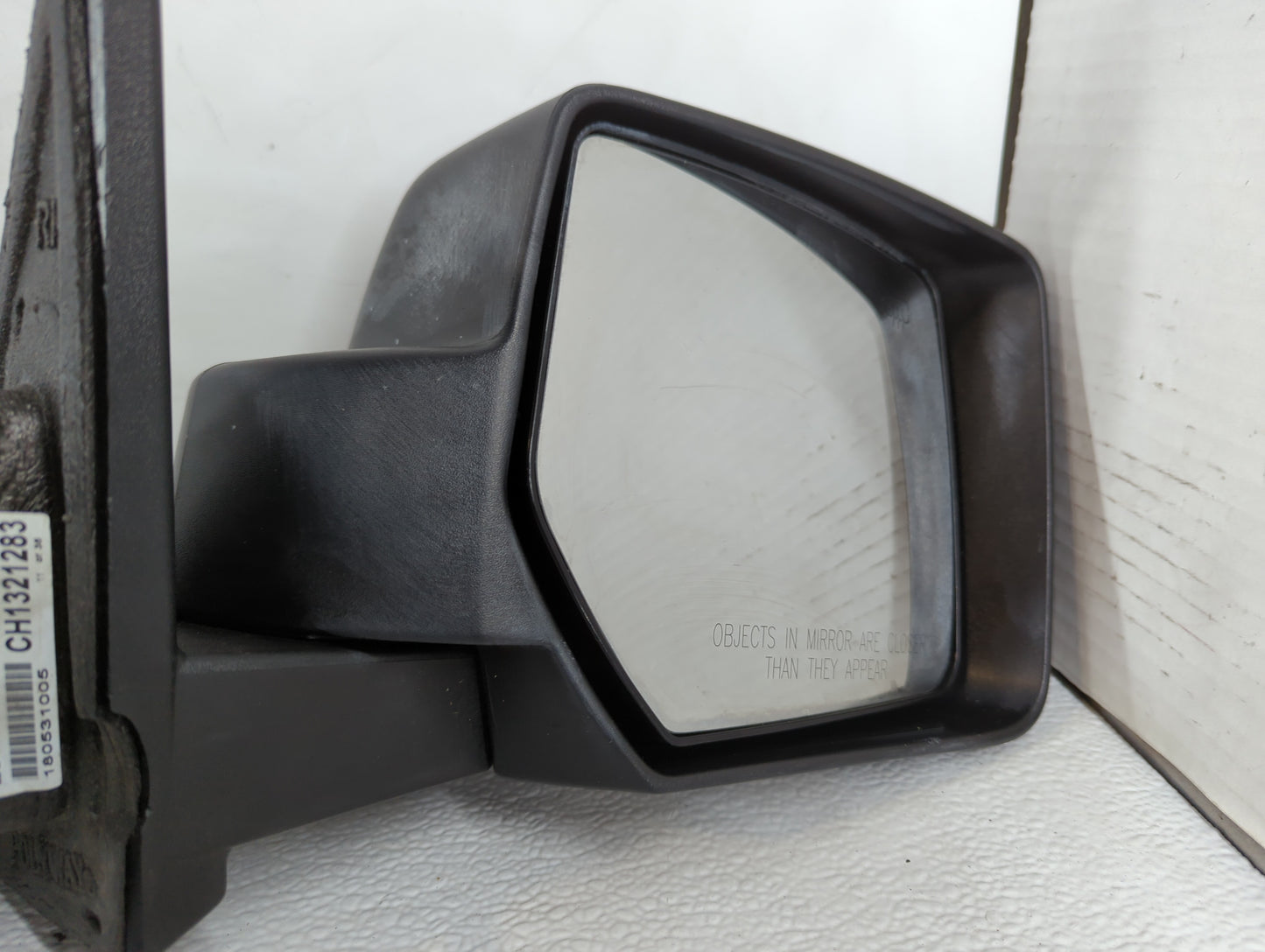 2007-2012 Jeep Patriot Passenger Side View Mirror - Right Door Mirror OEM Used - Oemusedautoparts1.com