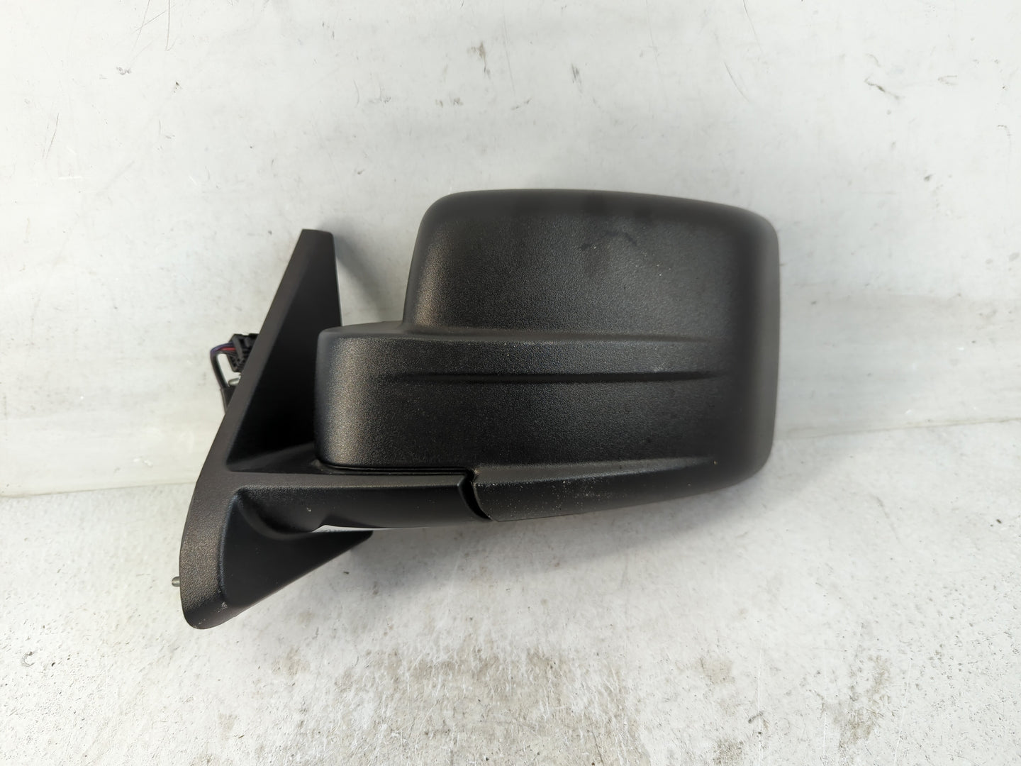 2007-2012 Jeep Patriot Driver Side View Mirror - Left Door Mirror OEM Used - Oemusedautoparts1.com