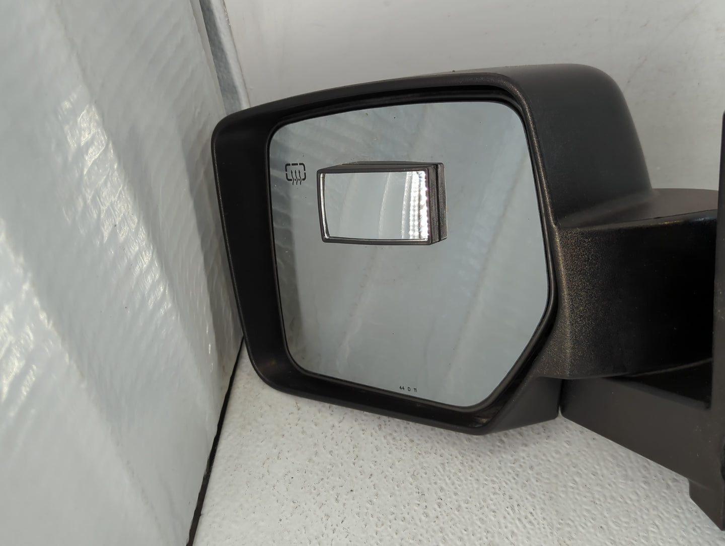 2007-2012 Jeep Patriot Driver Side View Mirror - Left Door Mirror OEM Used - Oemusedautoparts1.com