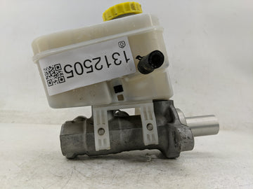 Jeep Wrangler Brake Master Cylinder - Oemusedautoparts1.com