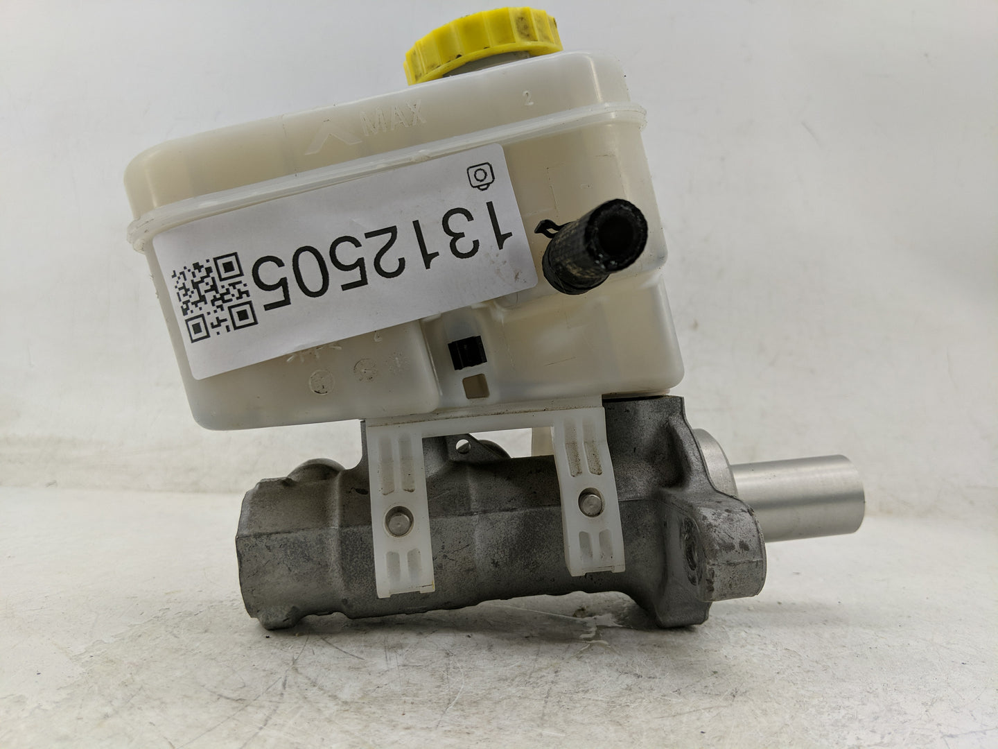 Jeep Wrangler Brake Master Cylinder 1312505 - Oemusedautoparts1.com