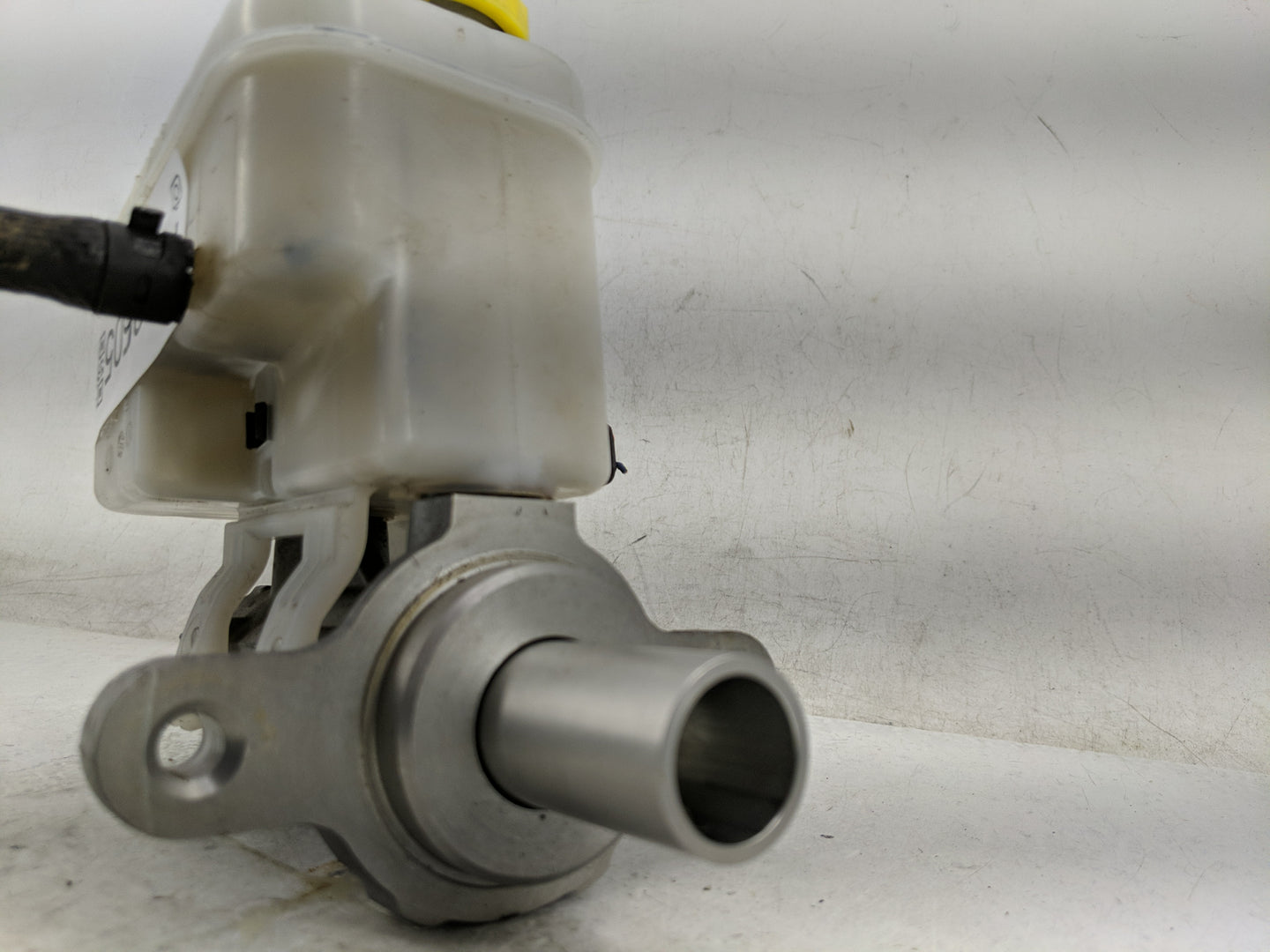 Jeep Wrangler Brake Master Cylinder 1312505 - Oemusedautoparts1.com