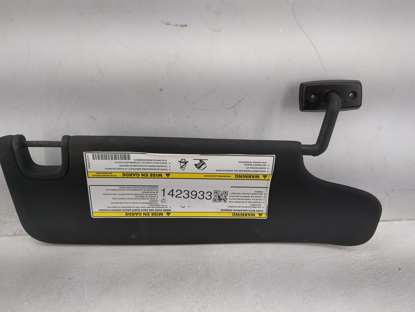 2011-2018 Jeep Wrangler Sun Visor Shade Replacement Driver Left Mirror Fits Fits 2011 2012 2013 2014 2015 2016 2017 2018 OEM