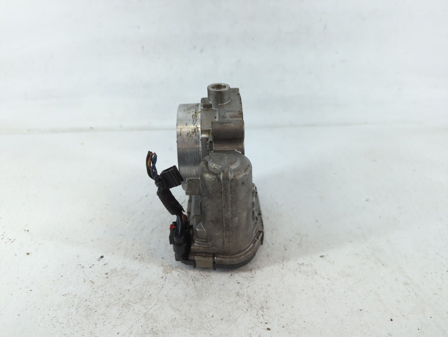2012-2018 Jeep Wrangler Throttle Body P/N:0 280 750 570 05184349AC Fits OEM Used Auto Parts - Oemusedautoparts1.com