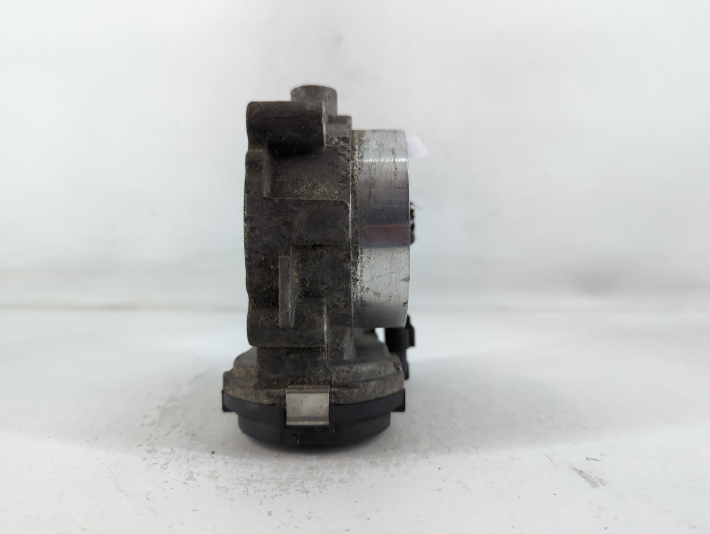 2012-2018 Jeep Wrangler Throttle Body P/N:05184349AC 0 280 750 570 Fits OEM Used Auto Parts - Oemusedautoparts1.com