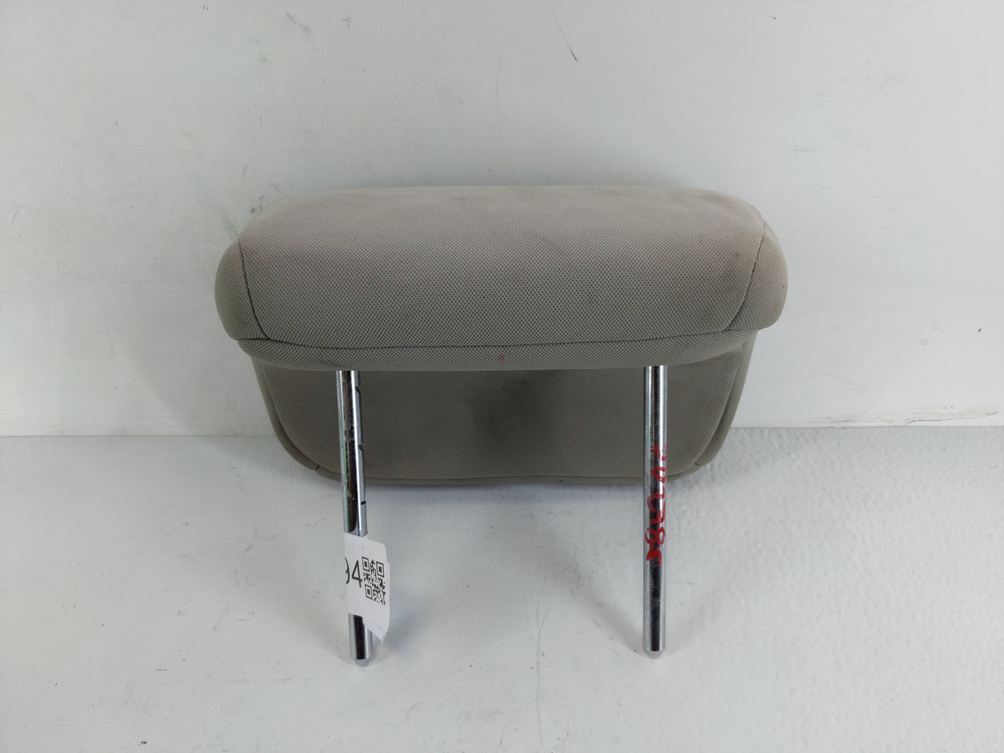 2010-2013 Kia Forte Headrest Head Rest Rear Seat Fits Fits 2010 2011 2012 2013 OEM Used Auto Parts - Oemusedautoparts1.com