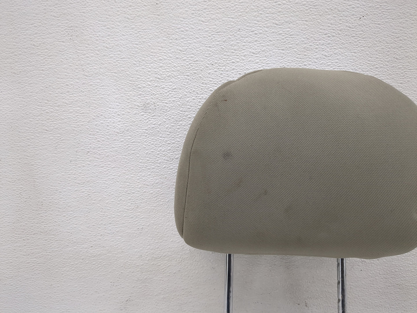 2010-2013 Kia Forte Headrest Head Rest Front Driver Passenger Seat Fits Fits 2010 2011 2012 2013 OEM Used Auto Parts - Oemus
