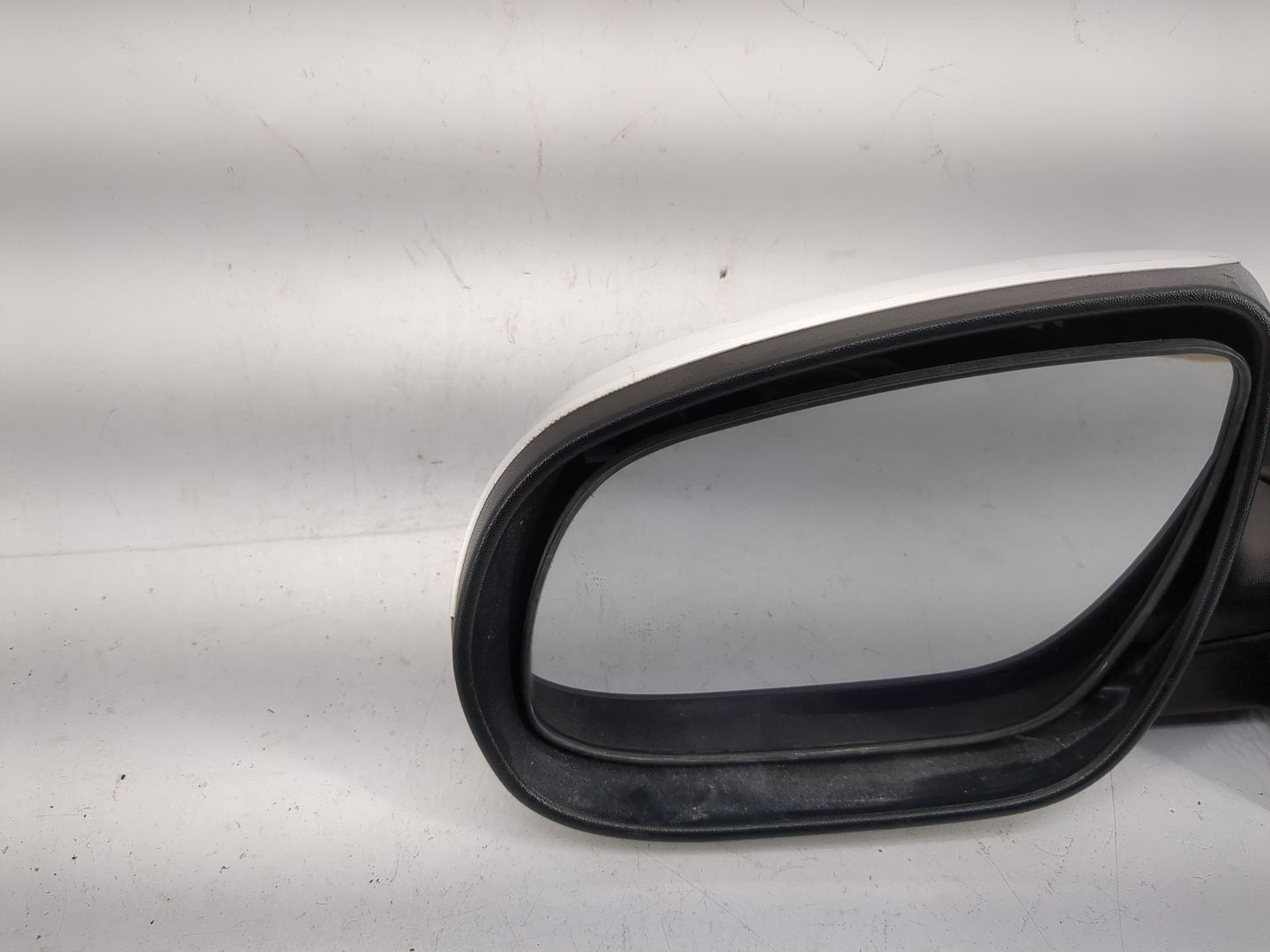 2011-2013 Kia Forte Side Mirror Replacement Driver Left View Door Mirror P/N:E4023109 Fits Fits 2011 2012 2013 OEM Used Auto