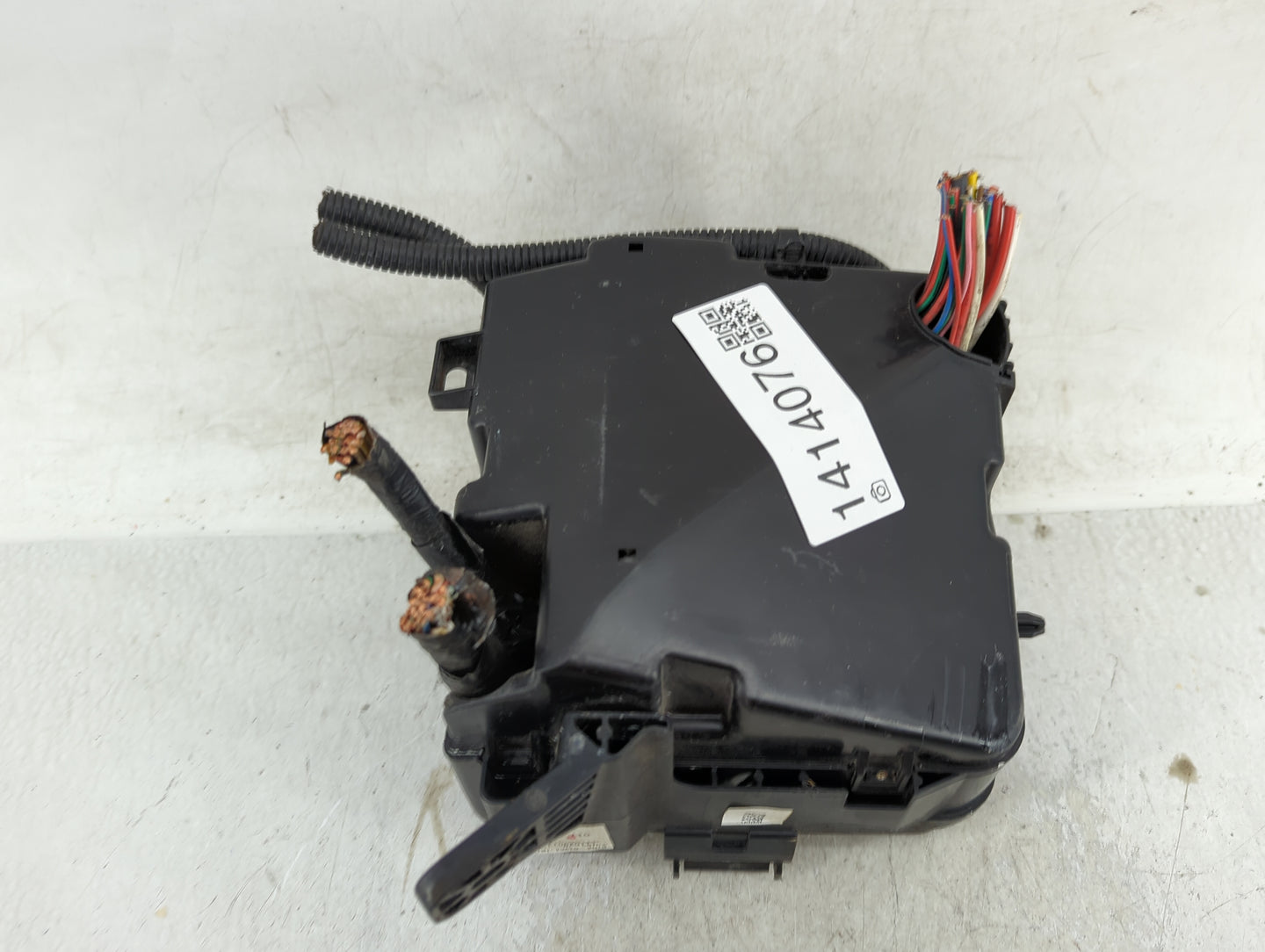 2010-2013 Kia Forte Fusebox Fuse Box Panel Relay Module P/N:91254-1M130 Fits Fits 2010 2011 2012 2013 OEM Used Auto Parts - 