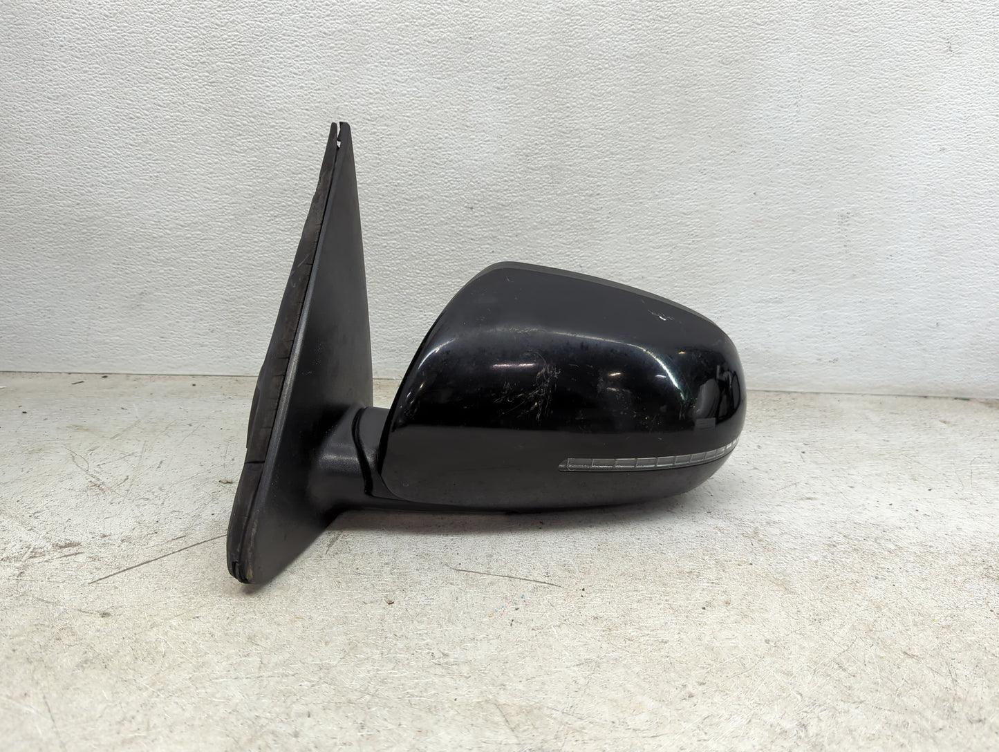 2011-2013 Kia Forte Driver Side View Mirror - Left Door Mirror OEM Used - Oemusedautoparts1.com