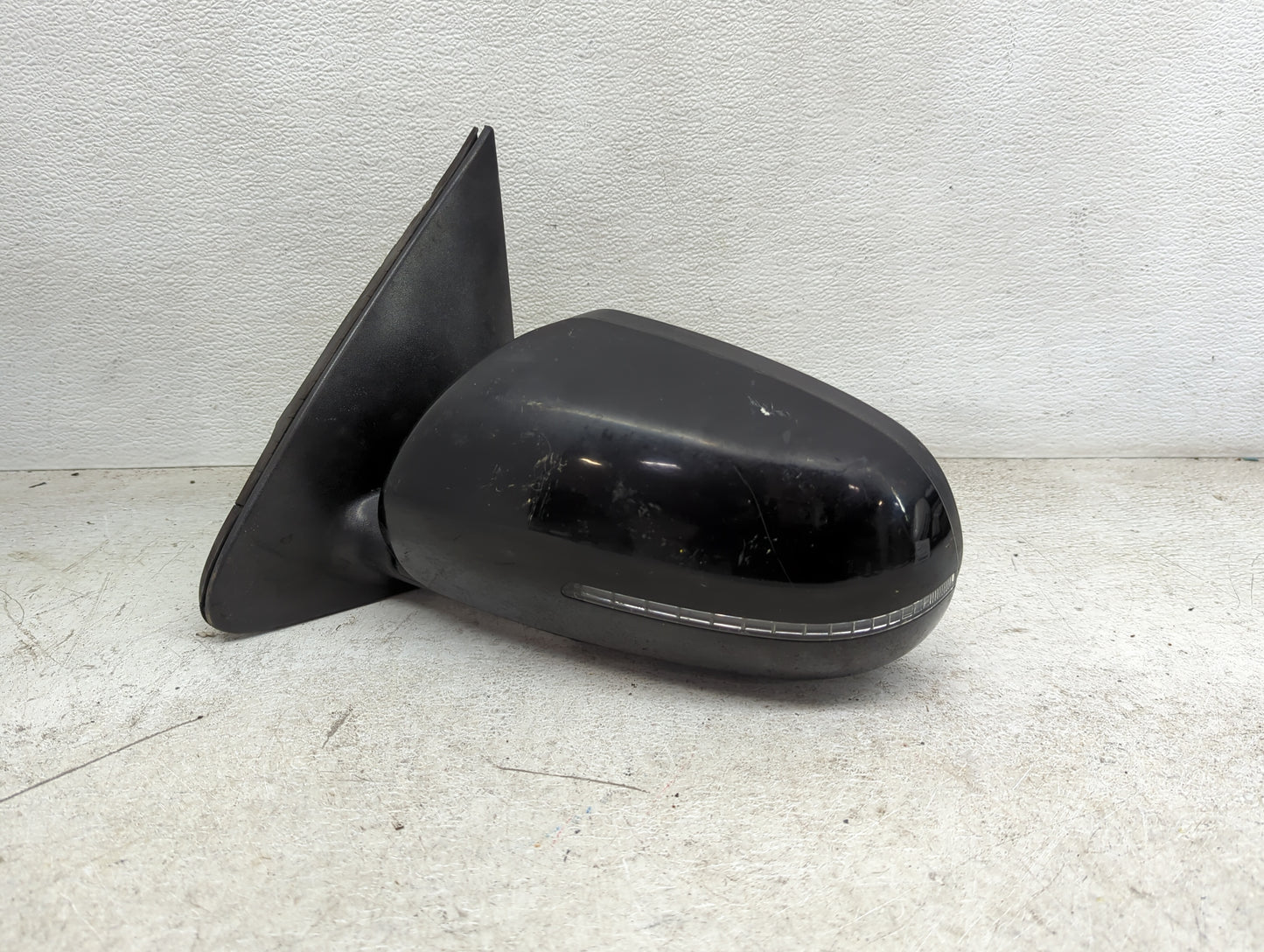 2011-2013 Kia Forte Driver Side View Mirror - Left Door Mirror OEM Used - Oemusedautoparts1.com