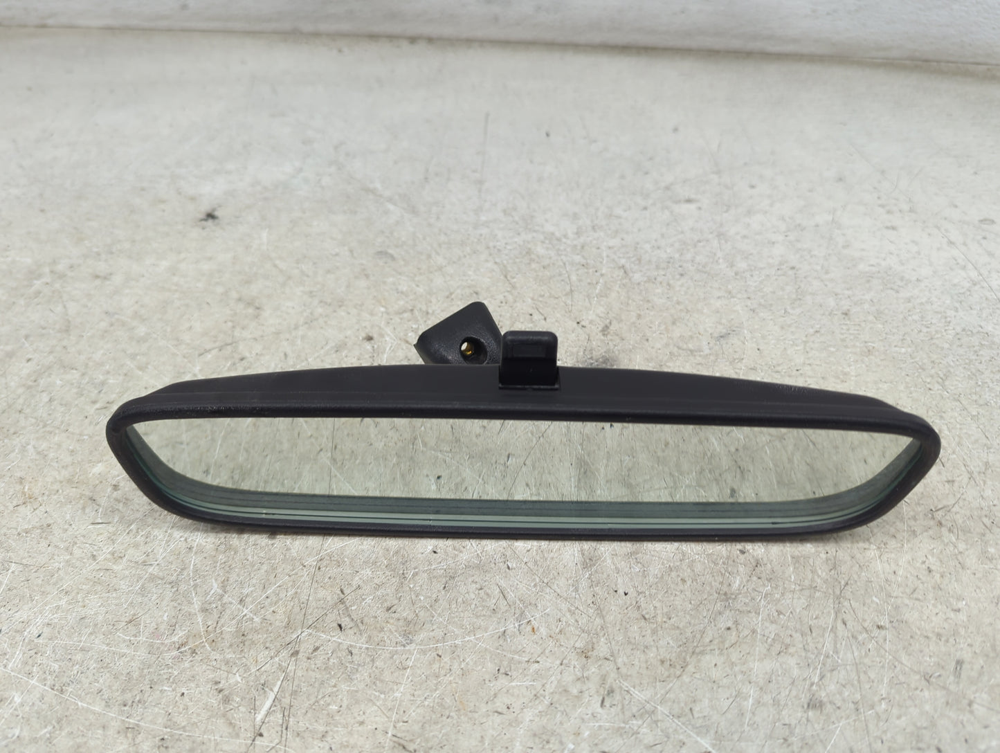 2012 Kia Forte Interior Rear View Mirror Replacement OEM P/N:E4 02214 Fits OEM Used Auto Parts - Oemusedautoparts1.com