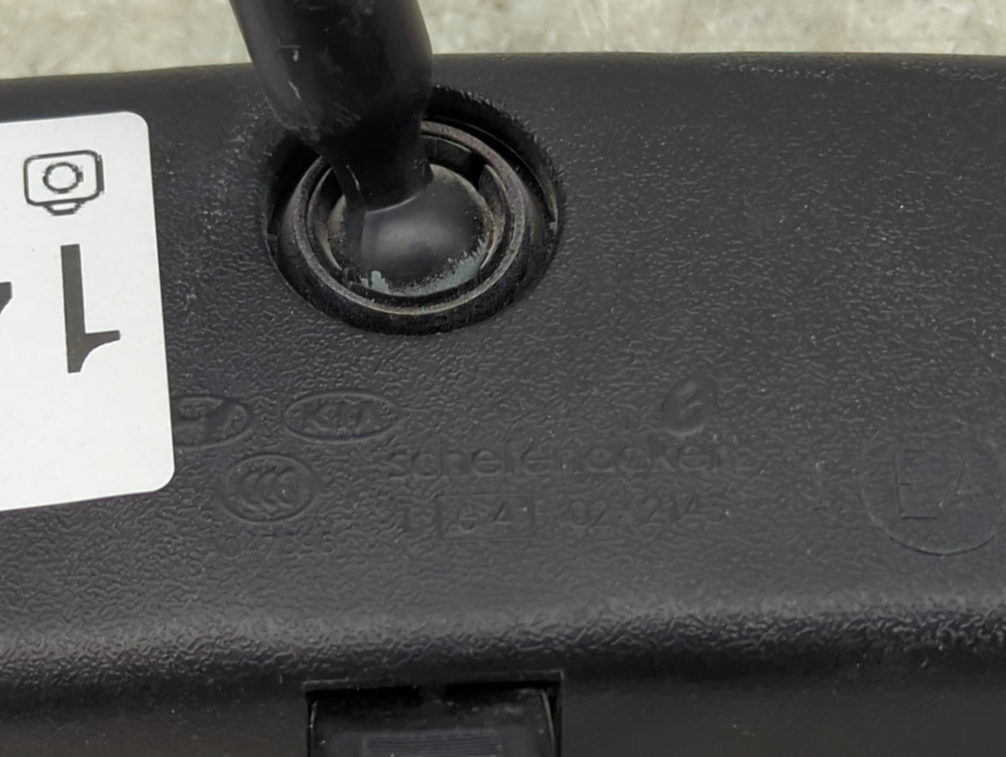 2012 Kia Forte Interior Rear View Mirror Replacement OEM P/N:E4 02214 Fits OEM Used Auto Parts - Oemusedautoparts1.com