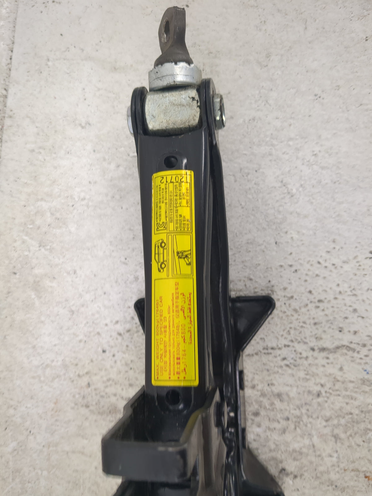 2012 Kia Forte Spare Scissor Car Jack Black - Oemusedautoparts1.com