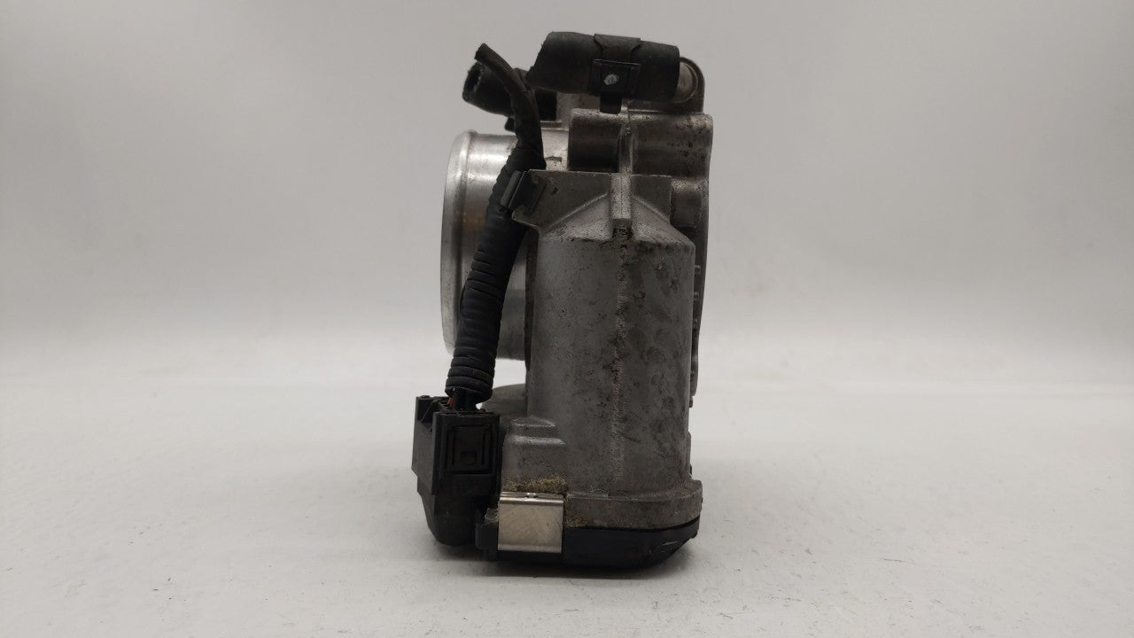 2010-2013 Kia Forte Throttle Body P/N:35100-2G200 Fits Fits 2010 2011 2012 2013 OEM Used Auto Parts - Oemusedautoparts1.com