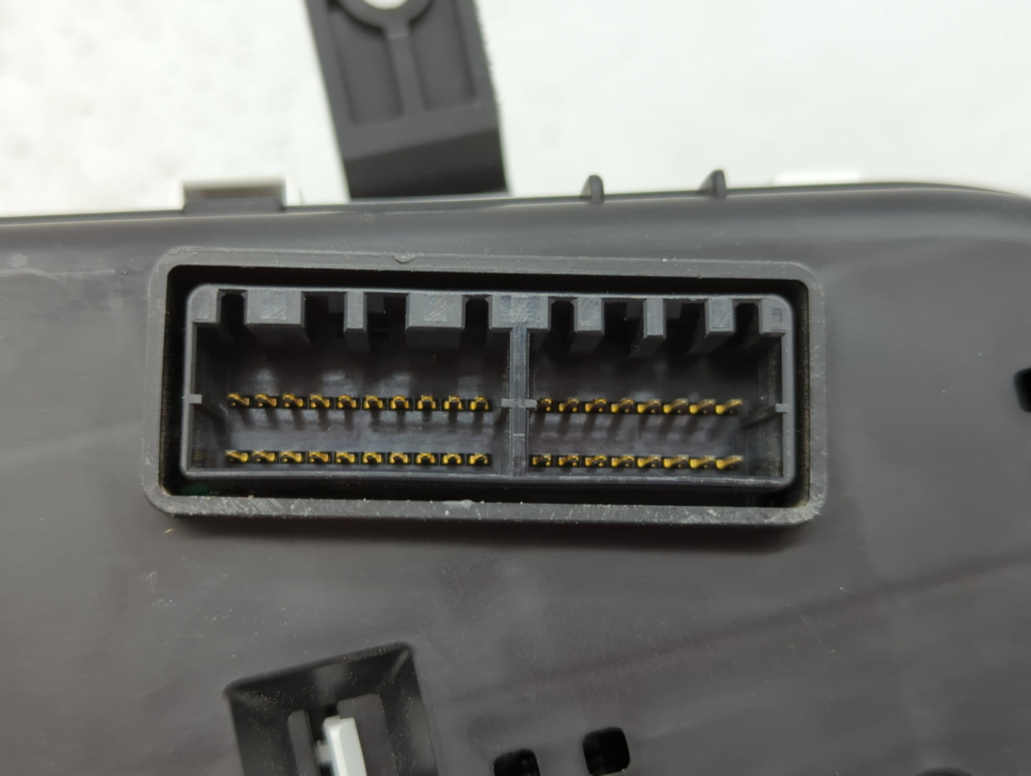 2011-2013 Kia Forte Instrument Cluster Speedometer Gauges P/N:94021-1M200 94041-1M000, 94041-1M010 Fits Fits 2011 2012 2013 
