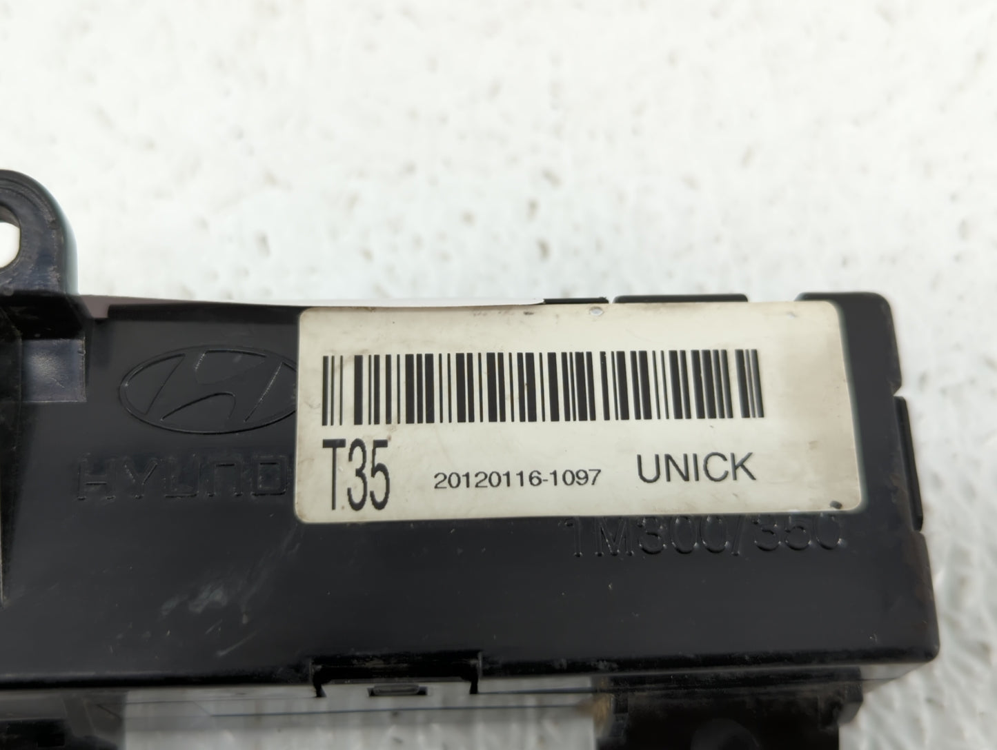 2012 Kia Forte Digitial Dash Clock P/N:20120116-1097 Fits OEM Used Auto Parts - Oemusedautoparts1.com