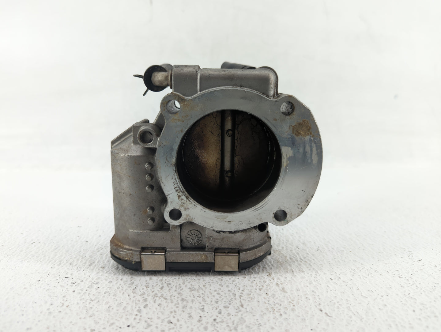 2010-2013 Kia Forte Throttle Body P/N:35100-2G200 Fits Fits 2010 2011 2012 2013 OEM Used Auto Parts - Oemusedautoparts1.com