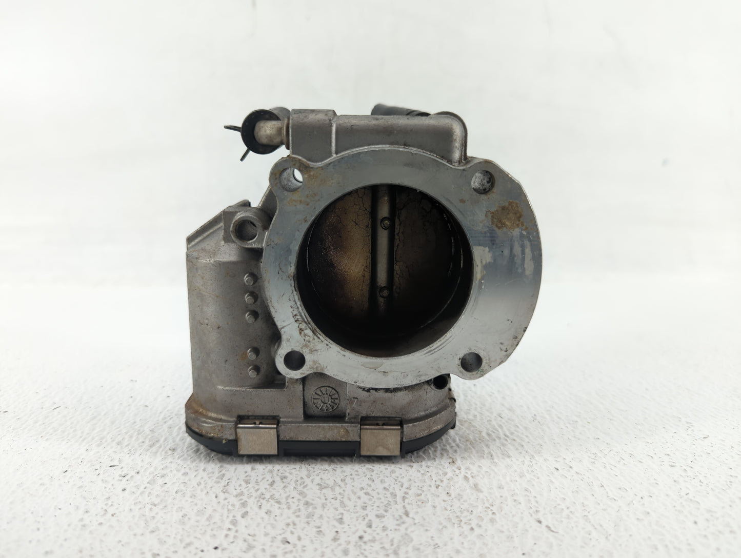 2010-2013 Kia Forte Throttle Body P/N:35100-2G200 Fits Fits 2010 2011 2012 2013 OEM Used Auto Parts - Oemusedautoparts1.com