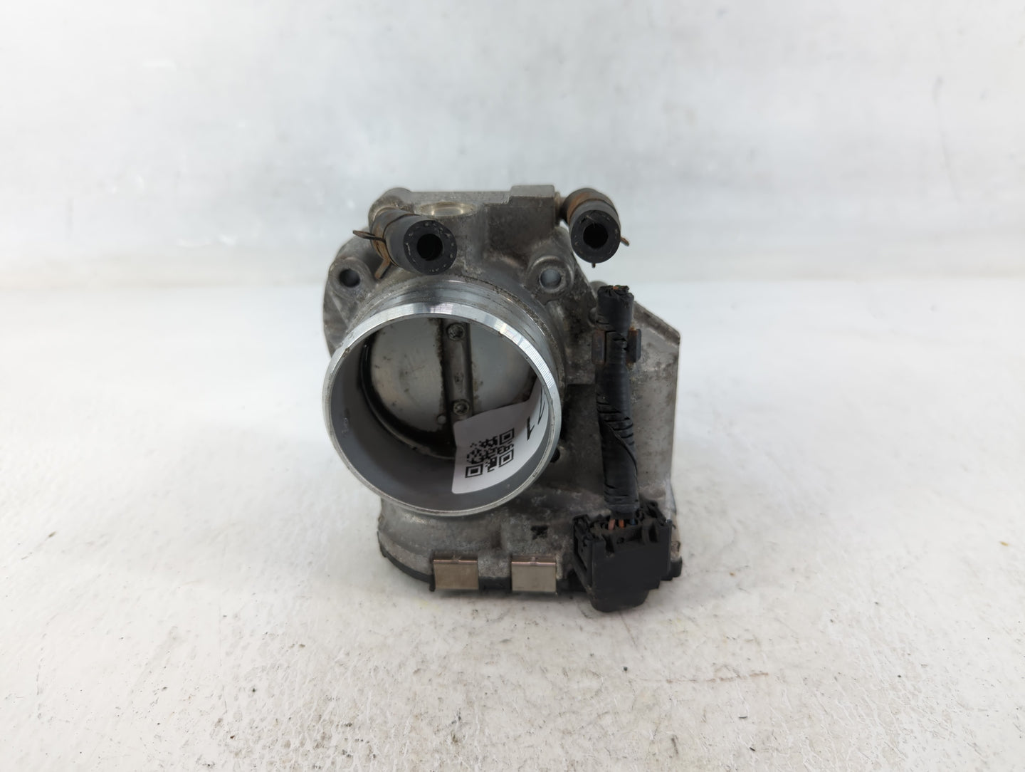 2010-2013 Kia Forte Throttle Body P/N:35100-2G200 Fits Fits 2010 2011 2012 2013 OEM Used Auto Parts - Oemusedautoparts1.com