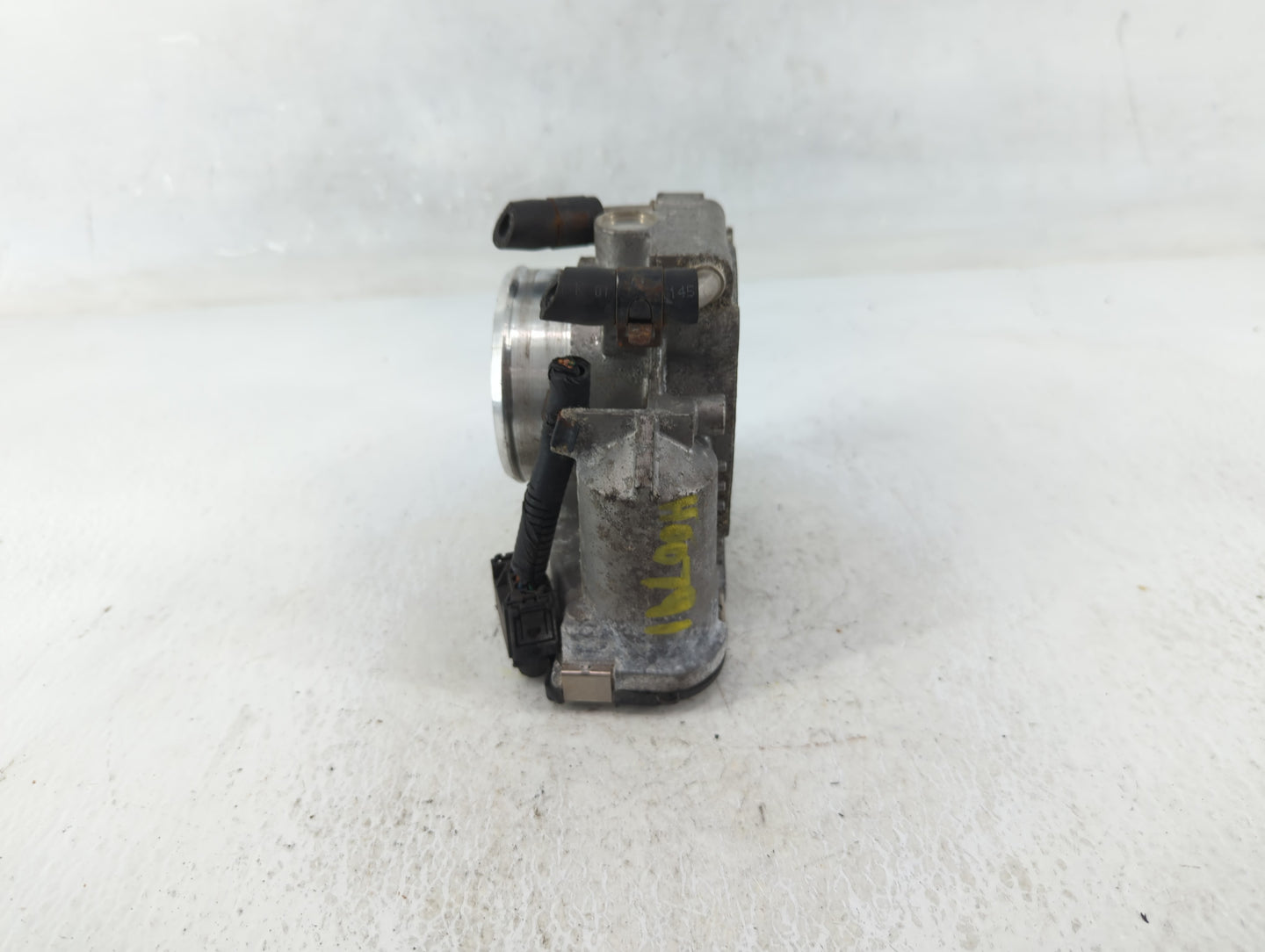 2010-2013 Kia Forte Throttle Body P/N:35100-2G200 Fits Fits 2010 2011 2012 2013 OEM Used Auto Parts - Oemusedautoparts1.com