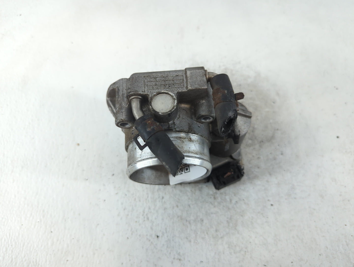 2010-2013 Kia Forte Throttle Body P/N:35100-2G200 Fits Fits 2010 2011 2012 2013 OEM Used Auto Parts - Oemusedautoparts1.com