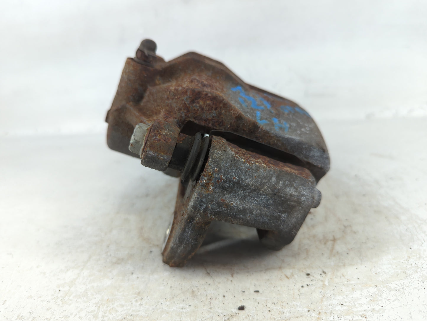 2010-2013 Kia Forte Front Driver Left Brake Caliper 701042 - Oemusedautoparts1.com