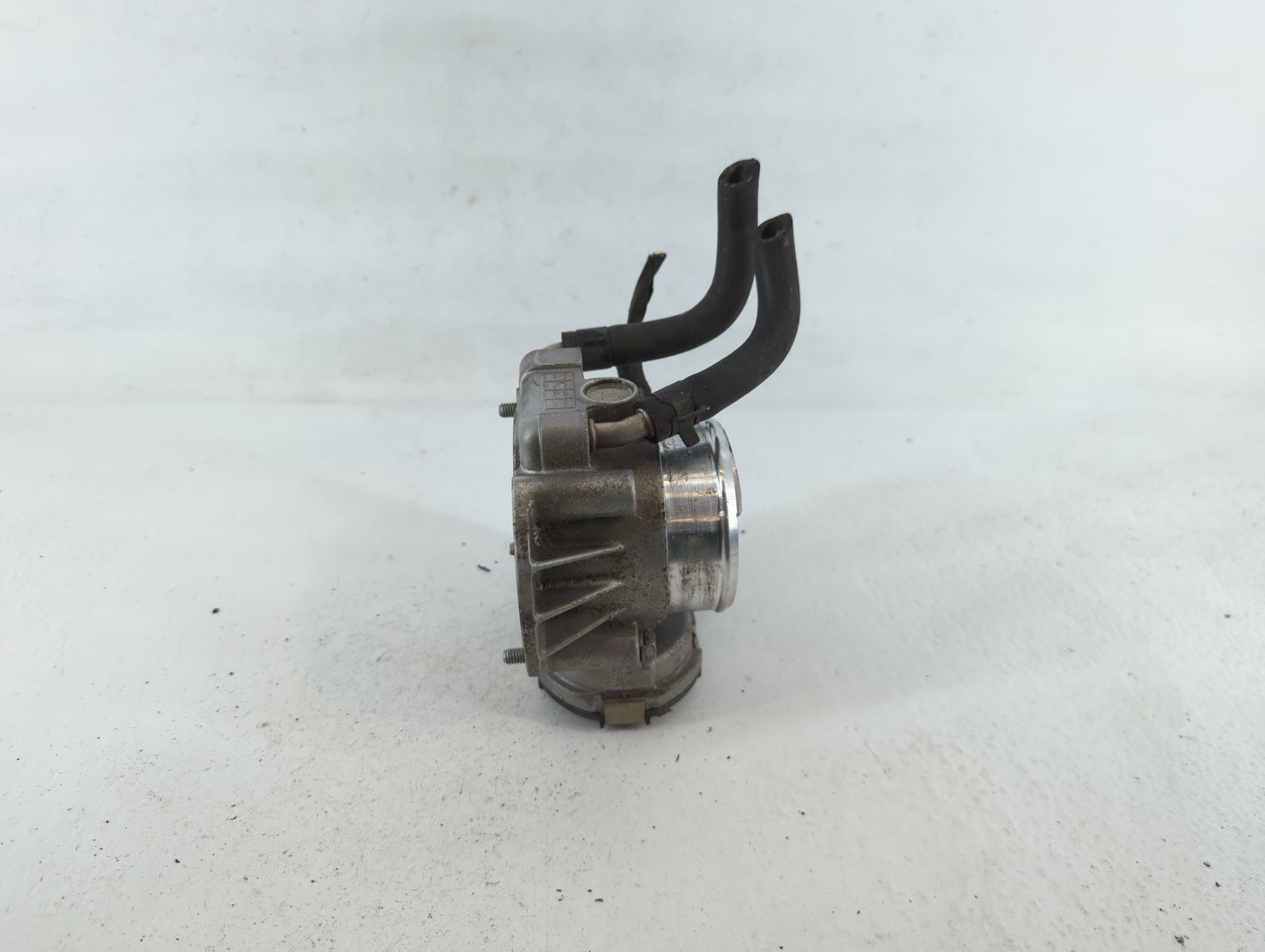 2010-2013 Kia Forte Throttle Body P/N:35100-2G200 Fits Fits 2010 2011 2012 2013 OEM Used Auto Parts - Oemusedautoparts1.com