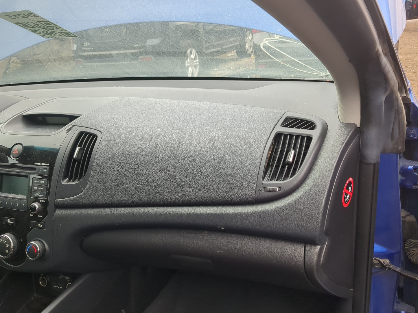 2010-2013 Kia Forte Koup Air Bag Passenger Right Dashboard OEM Fits Fits 2010 2011 2012 2013 OEM Used Auto Parts - Oemusedau