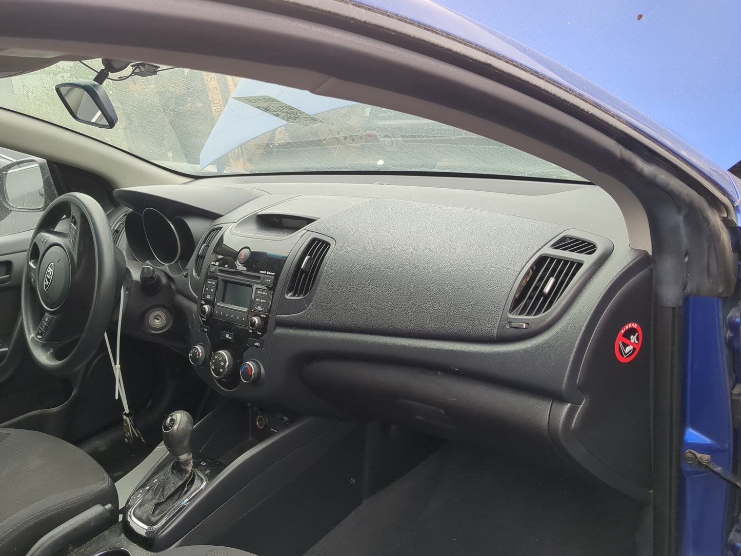 2010-2013 Kia Forte Koup Air Bag Passenger Right Dashboard OEM Fits Fits 2010 2011 2012 2013 OEM Used Auto Parts - Oemusedau