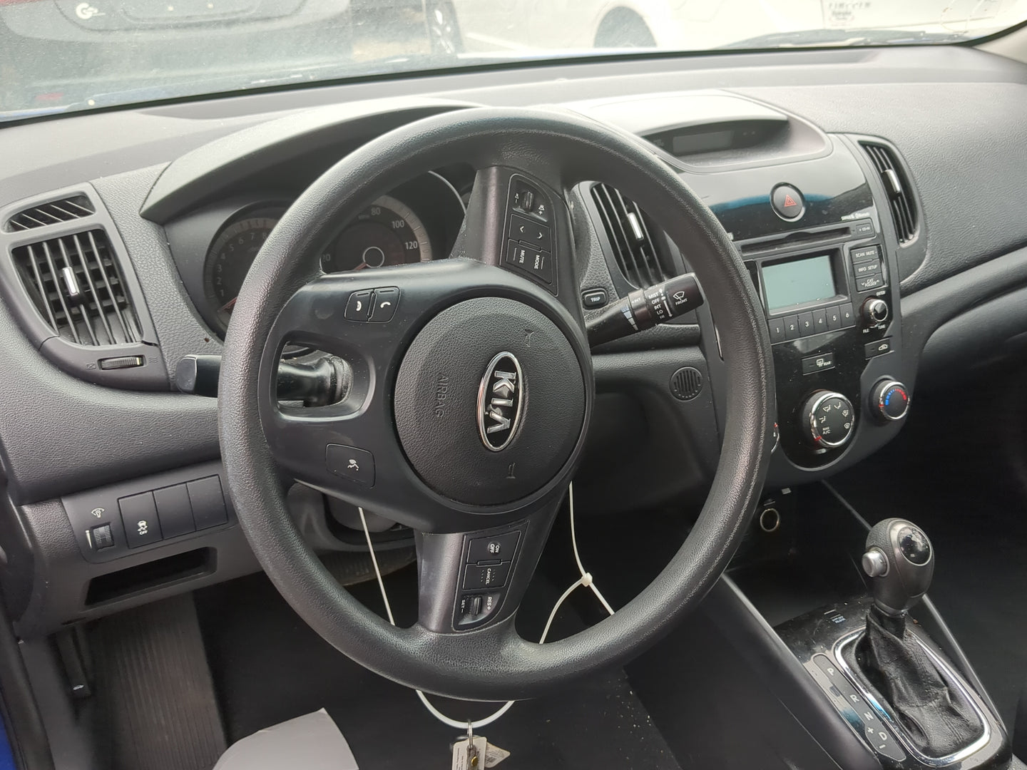 2010-2013 Kia Forte Koup Air Bag Driver Left Steering Wheel Mounted - Oemusedautoparts1.com