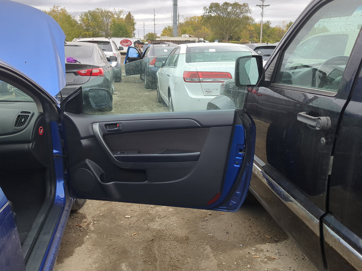 2010-2013 Kia Forte Koup Passenger Front Door Oem 1200293 - Oemusedautoparts1.com