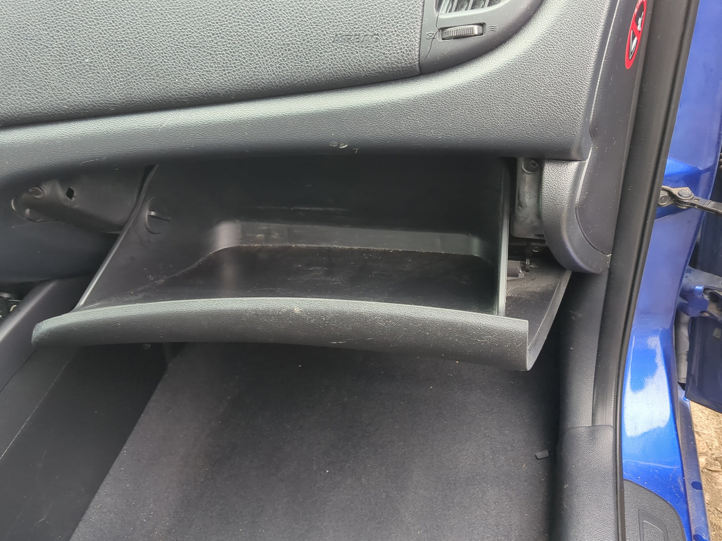 2012 Kia Forte Koup Passenger Glove Box Door Storage Compartment - Oemusedautoparts1.com