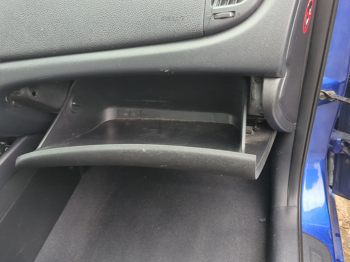 2012 Kia Forte Koup Passenger Glove Box Door Storage Compartment - Oemusedautoparts1.com