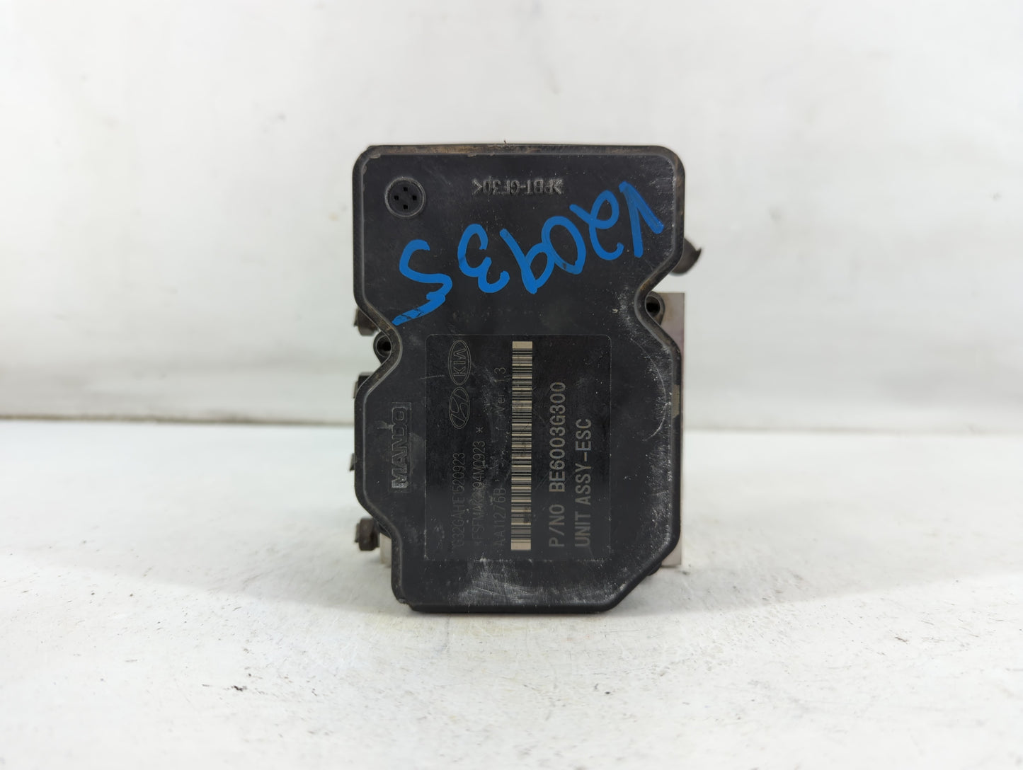 2011-2013 Kia Optima ABS Pump Control Module Replacement P/N:58920-2T550 Fits Fits 2011 2012 2013 OEM Used Auto Parts - Oemu