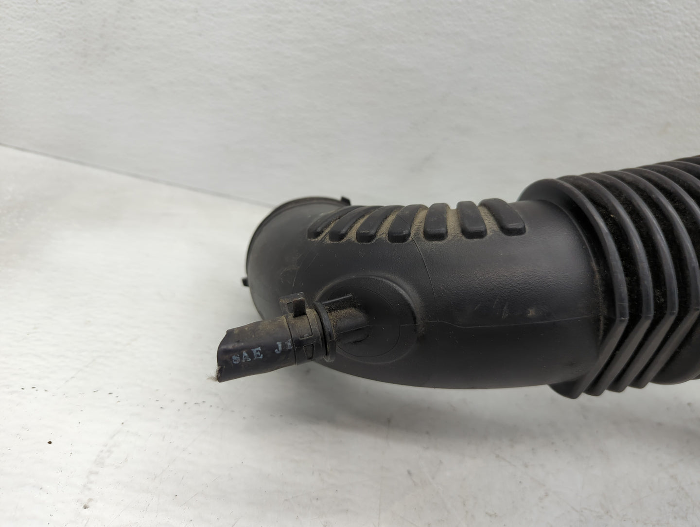 2012 Kia Optima Air Cleaner Intake Duct Hose Tube - Oemusedautoparts1.com