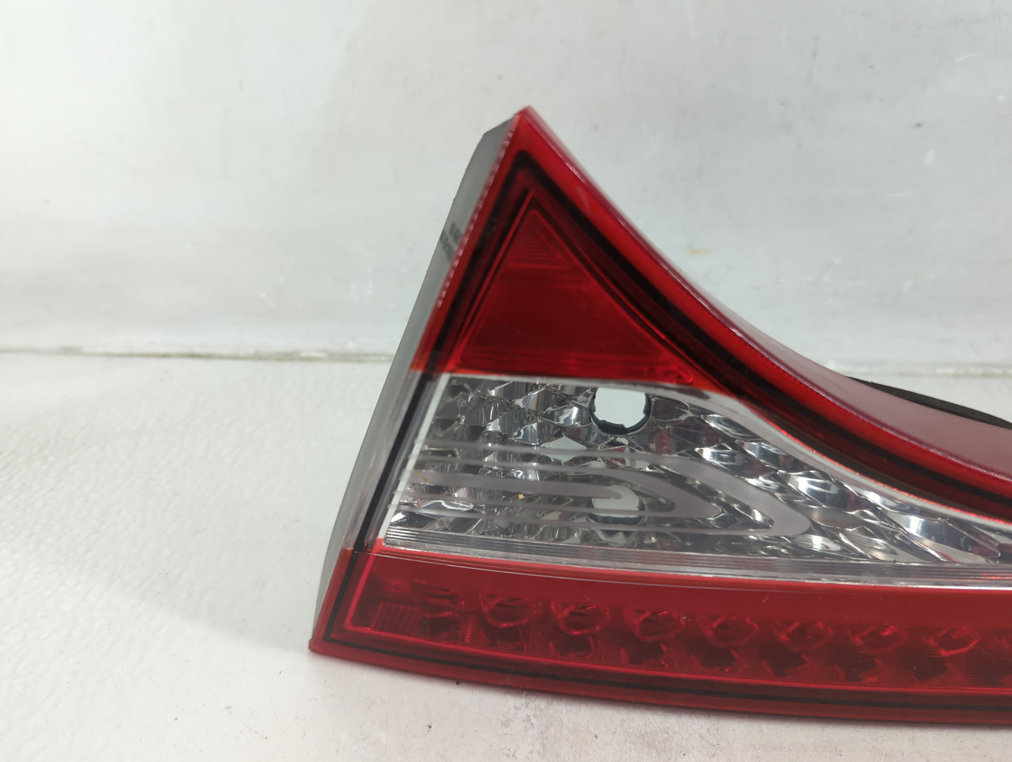 2012 Kia Optima Passenger Right Side Deck Lid Mounted Tail Light 1187575 - Oemusedautoparts1.com