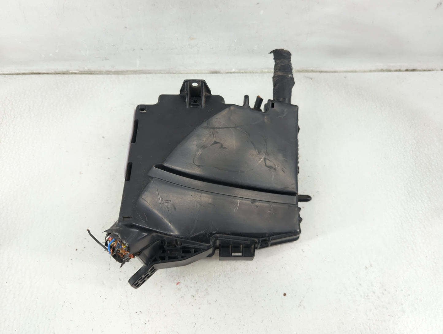 2011-2013 Kia Optima Fusebox Fuse Box Panel Relay Module P/N:91200-4U102 Fits Fits 2011 2012 2013 OEM Used Auto Parts - Oemu