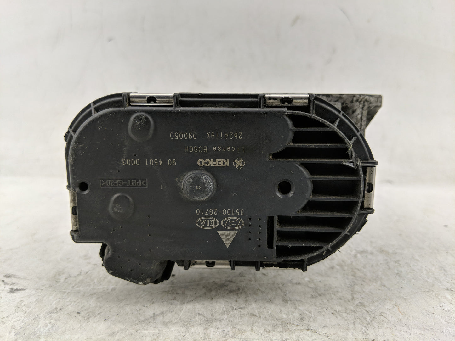2012 Kia Optima Throttle Body P/N:35100-26710 Fits OEM Used Auto Parts - Oemusedautoparts1.com