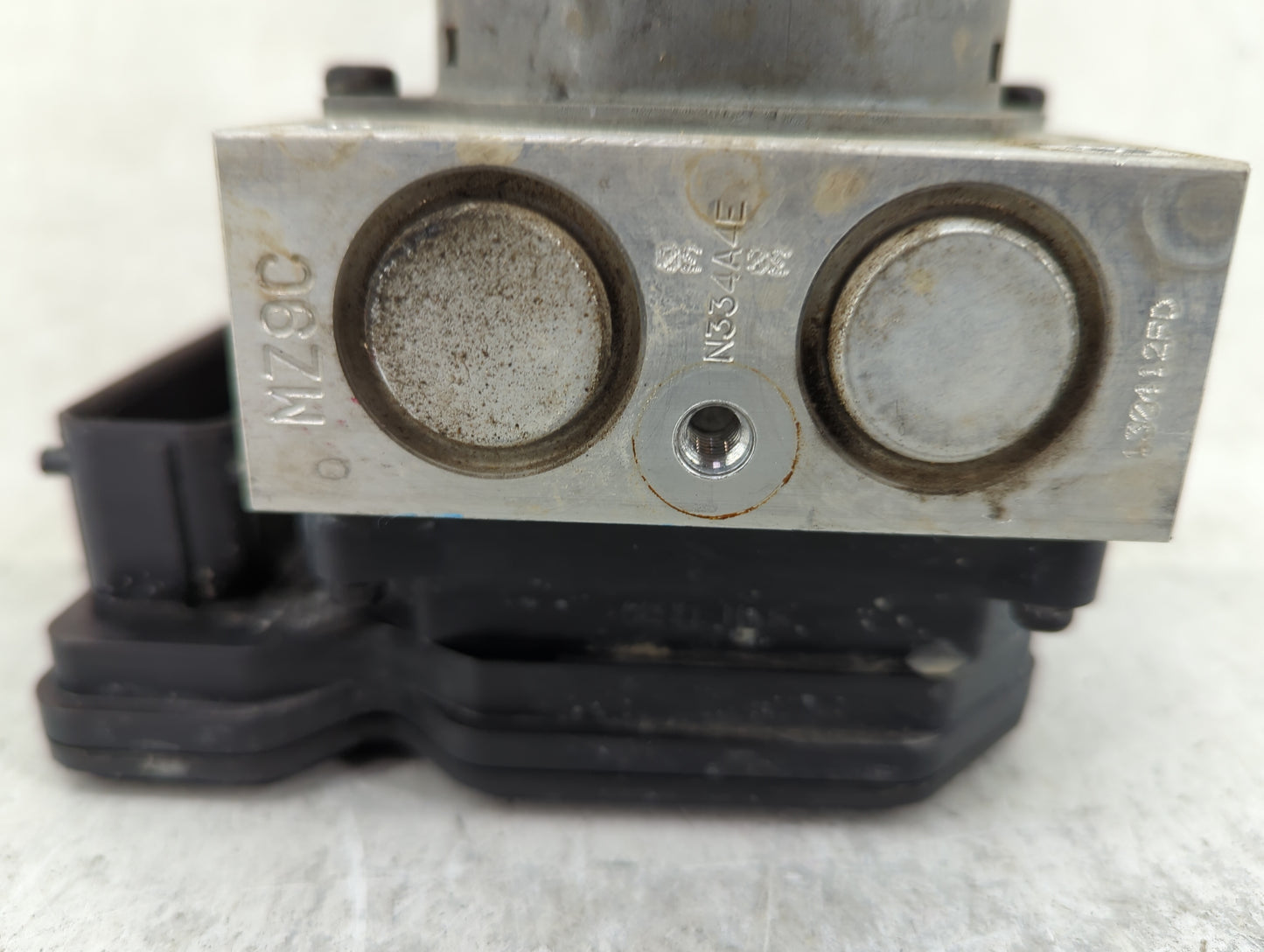 2011-2013 Kia Optima ABS Pump Control Module Replacement P/N:BEC003G317 Fits Fits 2011 2012 2013 OEM Used Auto Parts - Oemus