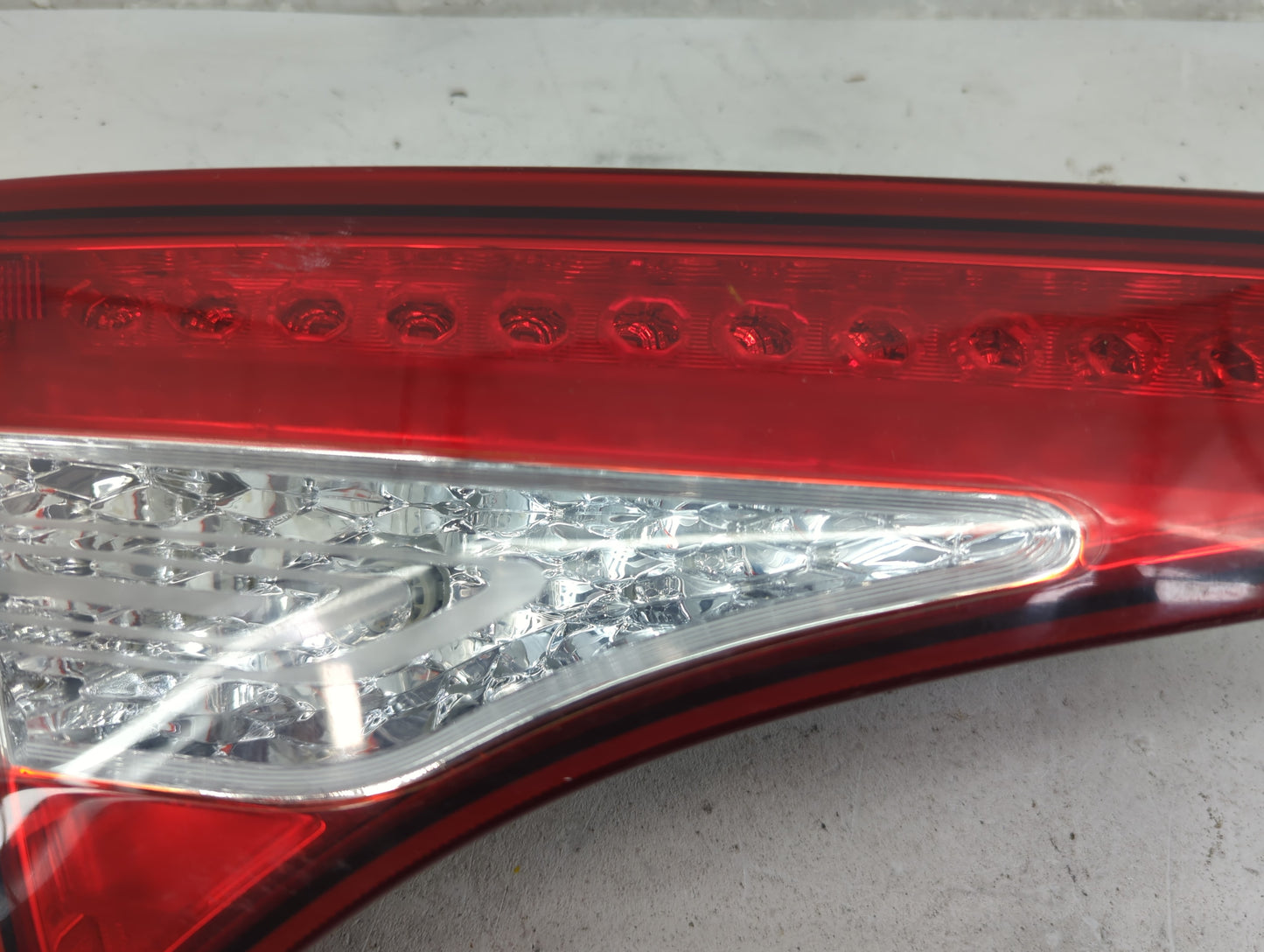 2011-2013 Kia Optima Tail Light Assembly Driver Left OEM P/N:92403-4U0 Fits Fits 2011 2012 2013 OEM Used Auto Parts - Oemuse