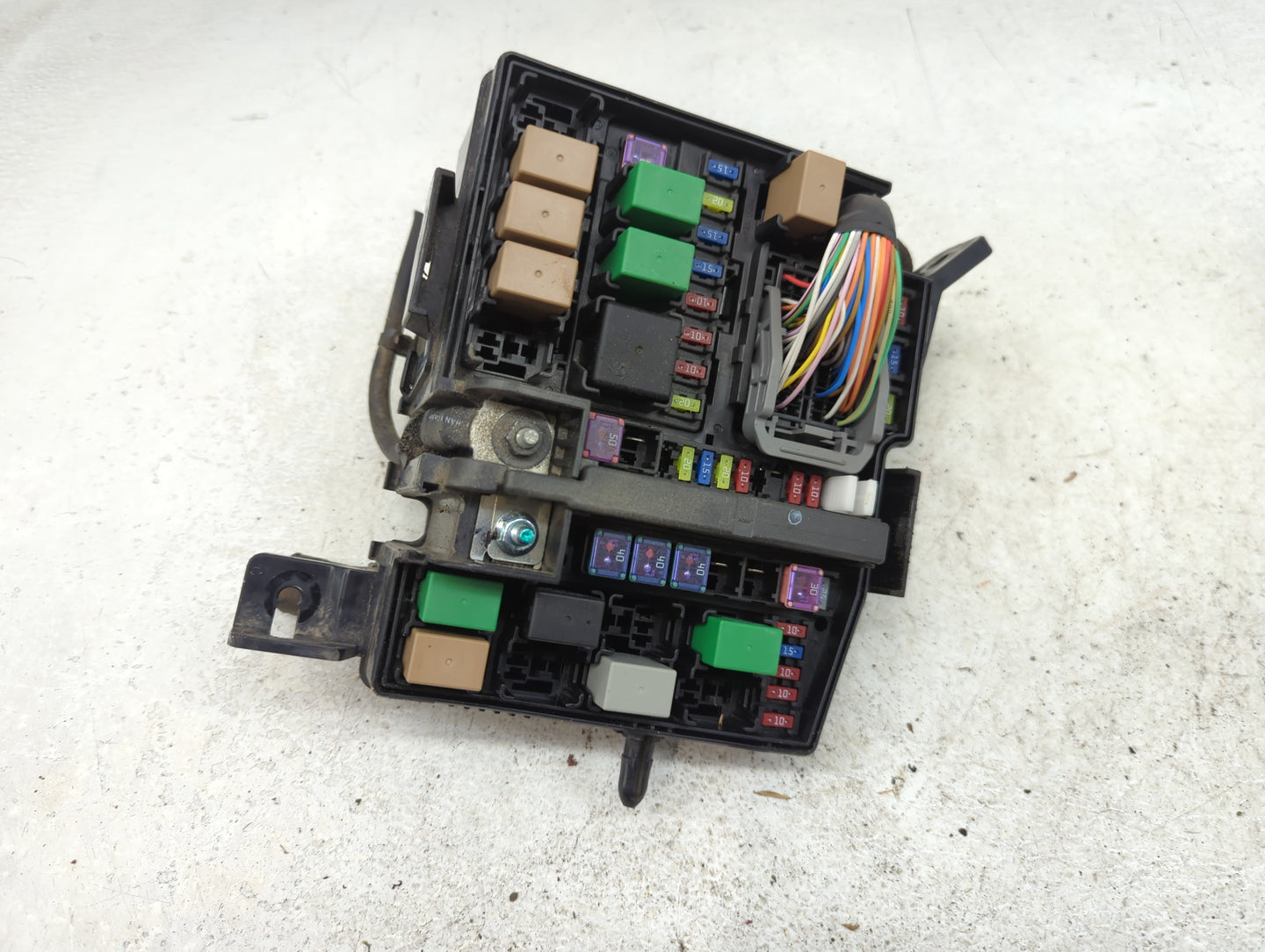 2011-2013 Kia Optima Fusebox Fuse Box Panel Relay Module P/N:91950-2T730 Fits Fits 2011 2012 2013 OEM Used Auto Parts - Oemu
